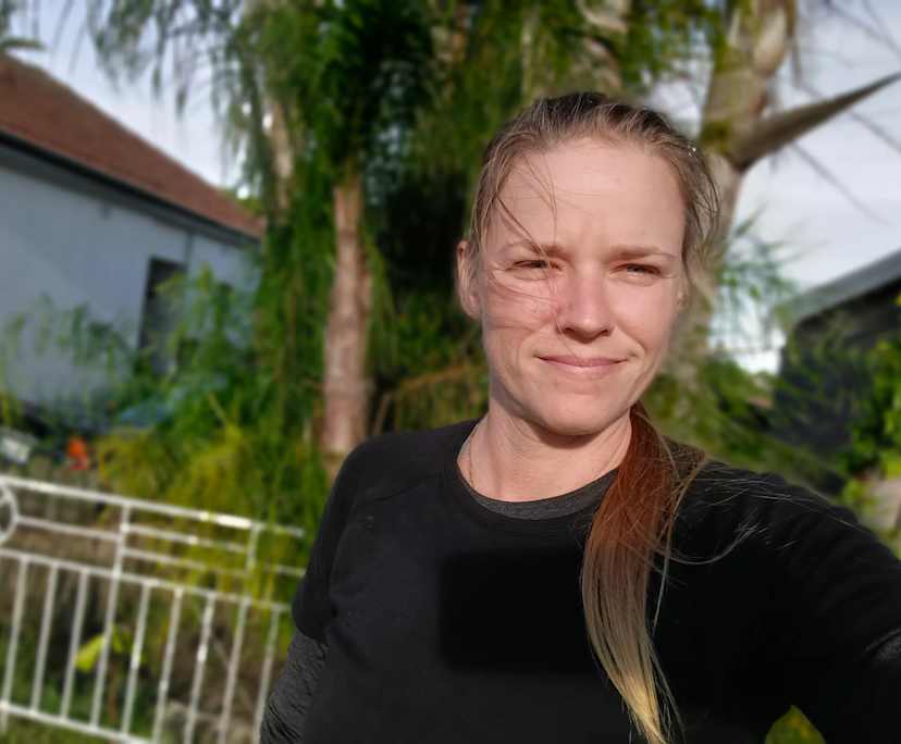 Alana (33), $550, Have pets, Non-smoker, and No children