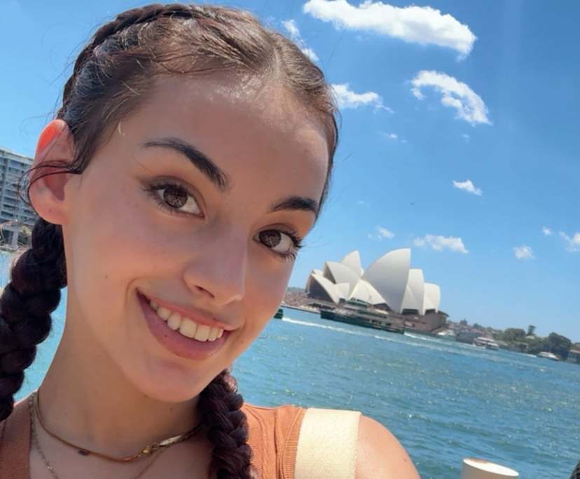 Meryl (21), $300, Non-smoker, No pets, and No children