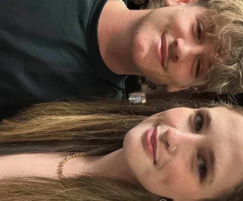 Olivia (20) and Jordan (20), $350, Non-smoker, No pets, and No children
