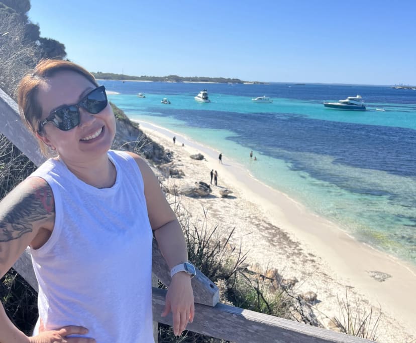 Ketty (43), $200, Have children, Non-smoker, and No pets