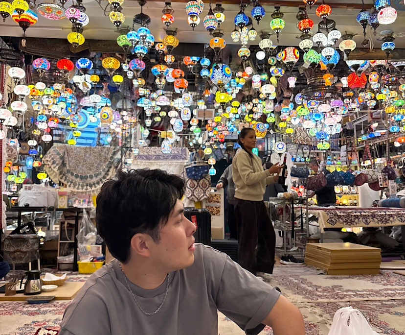 Kaito (28) and Kaoru (29), $600, 