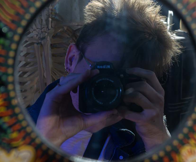 Liam (22), $250, LGBTQIA+, Non-smoker, Have pets, and No children