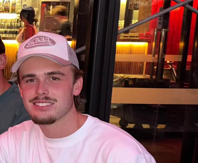 Joe (22), $400, No pets, Non-smoker, and No children