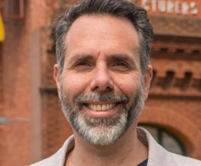 Nick (54), $250, Non-smoker, No pets, and No children