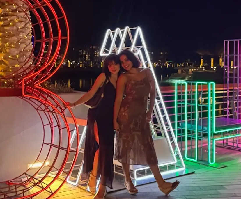 Amina & Jasmine