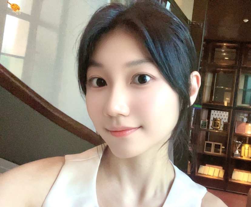 Jiaqi Zhou