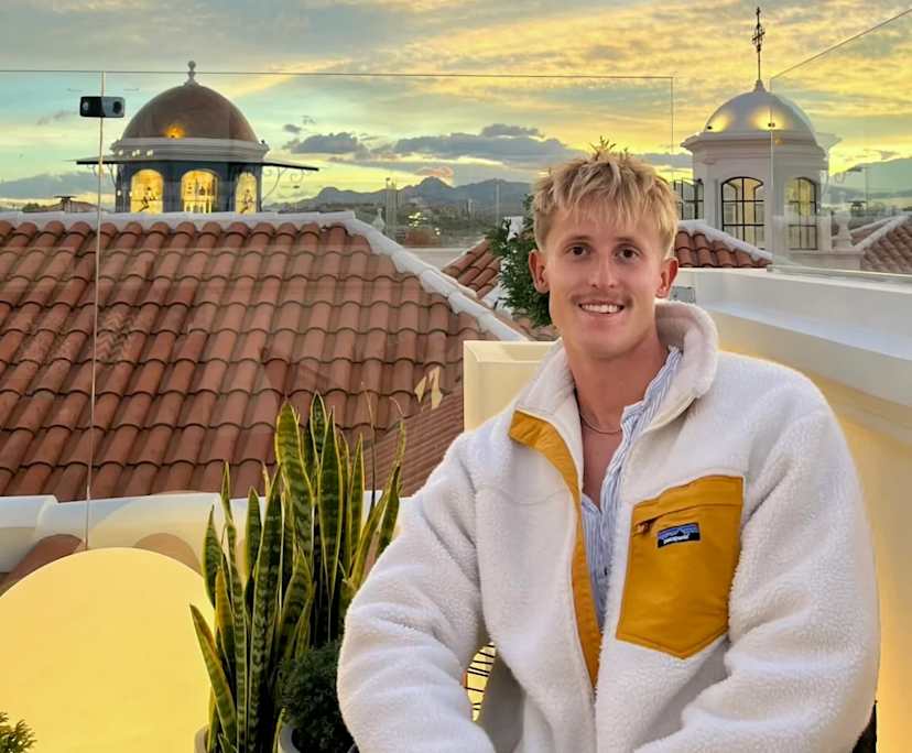 Toby (26), $350, LGBTQIA+, Non-smoker, No pets, and No children