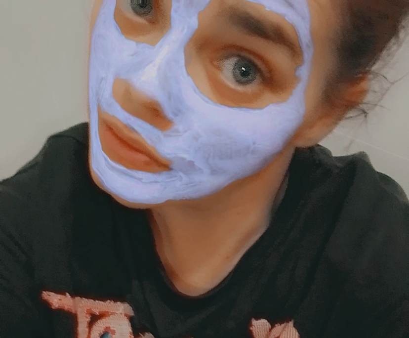 Christine (33), $350, Non-smoker, Have pets, and Have children