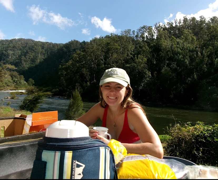 Tayla (26), $300, No pets, Non-smoker, and No children