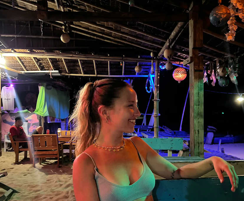 Anais (29), $300, No pets, Non-smoker, LGBTQIA+, and No children