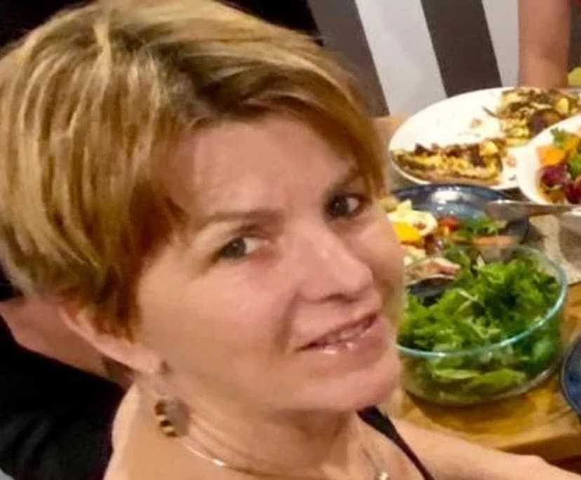 Akhila (57), $400, Non-smoker, No pets, and No children