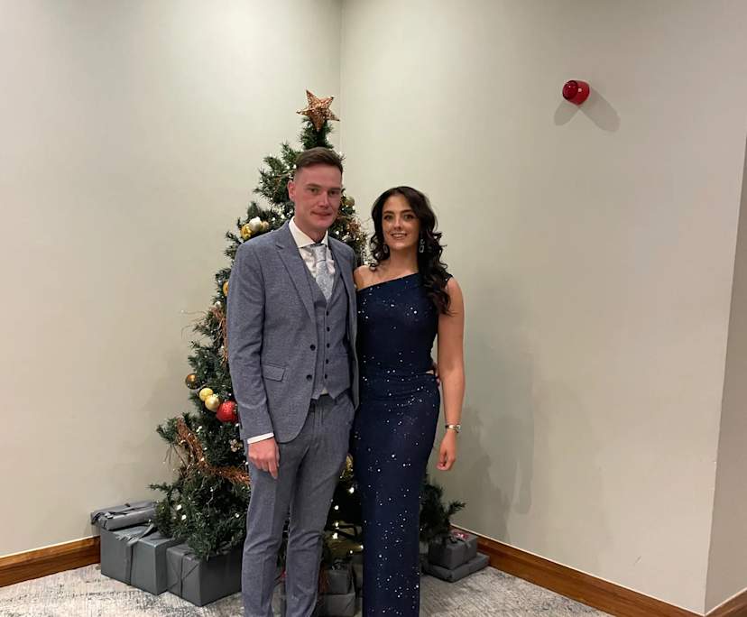 Sinead (33) and Ryan (32), $400, 