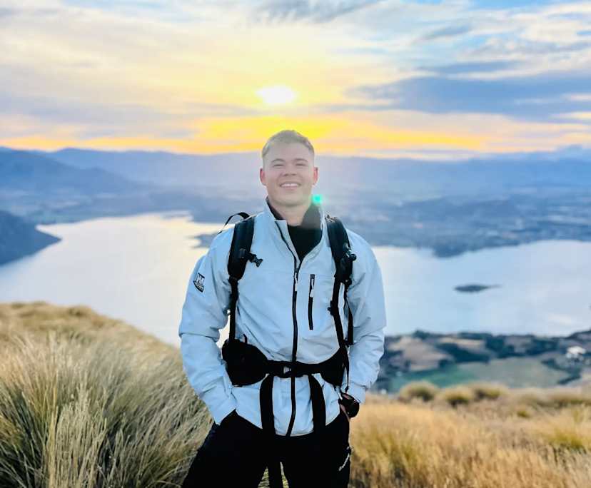 joseph (28), $400, Non-smoker, No pets, and No children