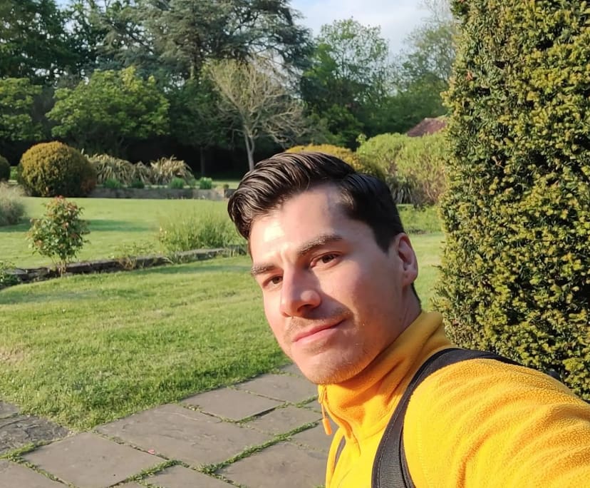 Fernando (36), $350, Non-smoker, No pets, and No children