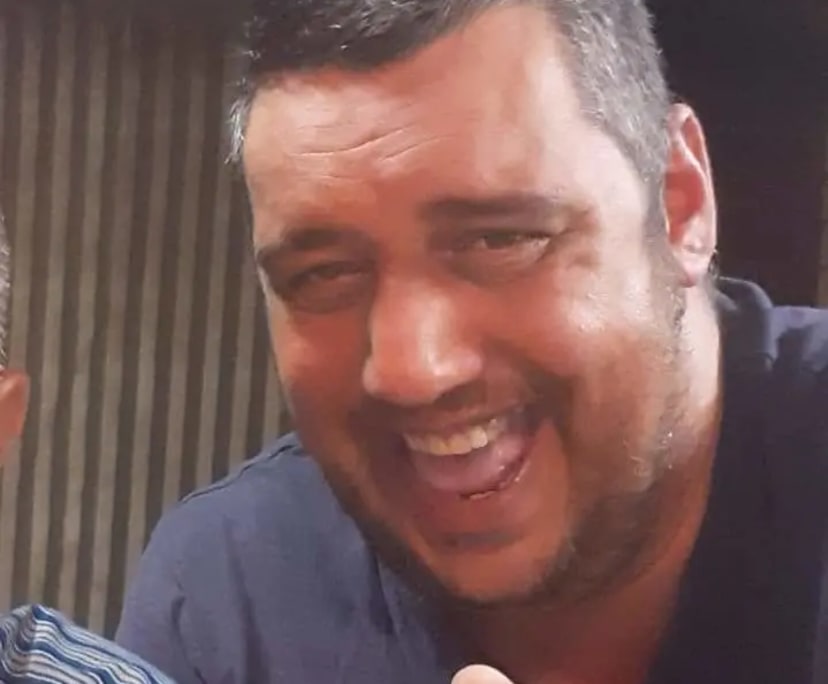 Chris (39), $280, Smoker, No pets, and No children