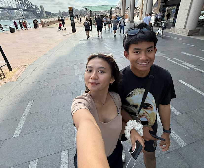Sarah (26) and Raihan (24), $400, 