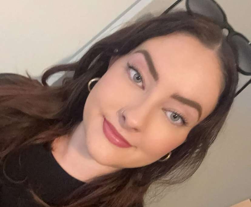 Matilda (26), $350, Non-smoker, Have pets, and No children