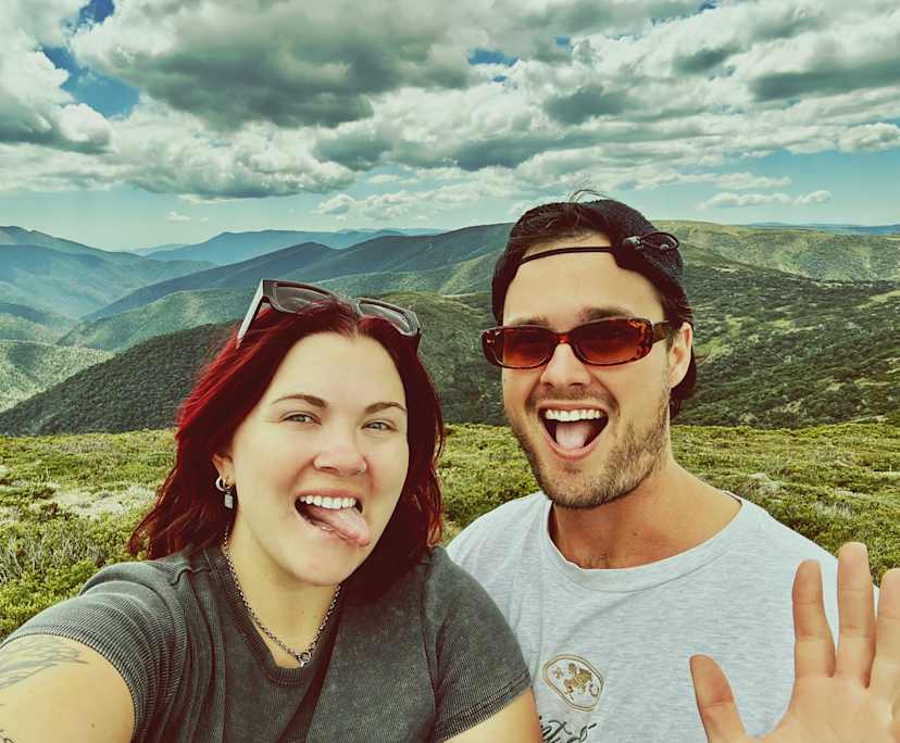 Pierce (25) and Jess (25), $550, Non-smoker, No pets, and No children