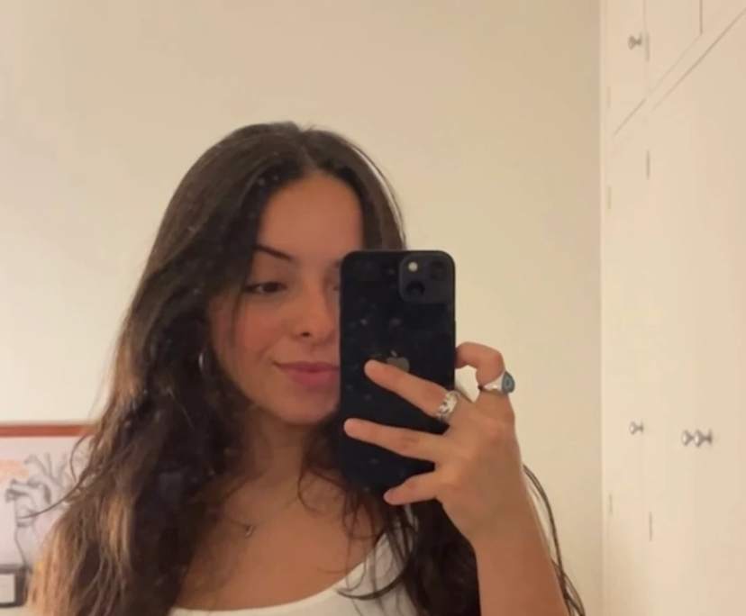 Victoria (23), $250, 