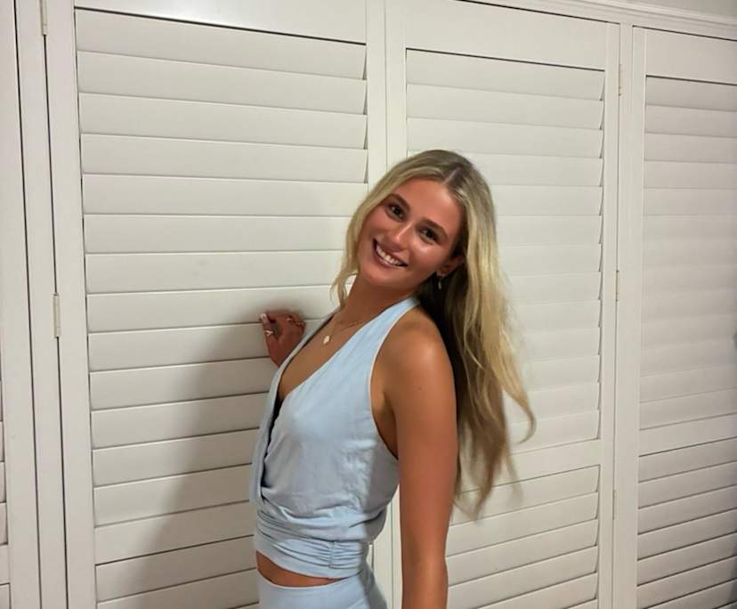 Stella (19), $350, 