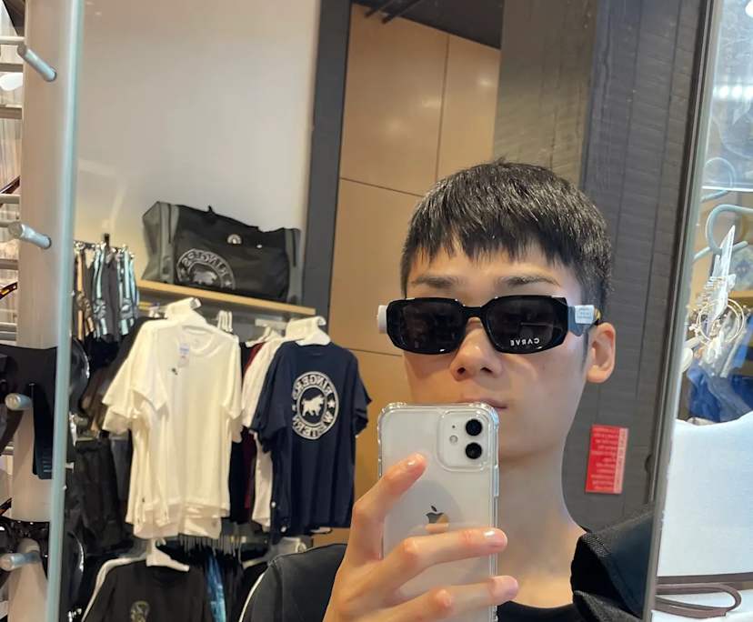 JUNEYOUNG (26), $300, 