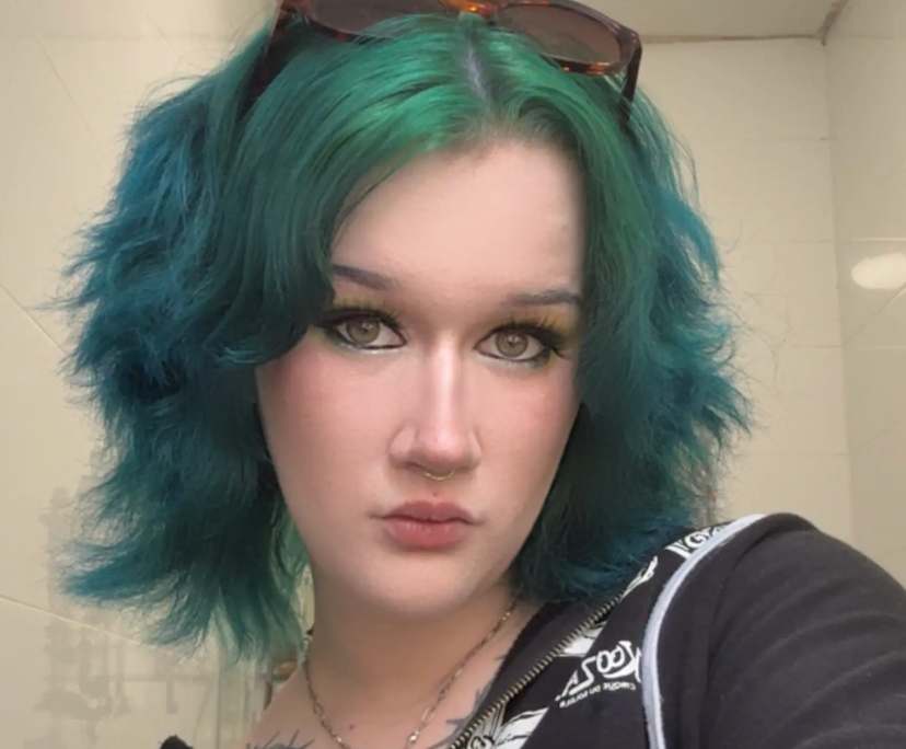 Kat (22), $350, Smoker, No pets, and No children