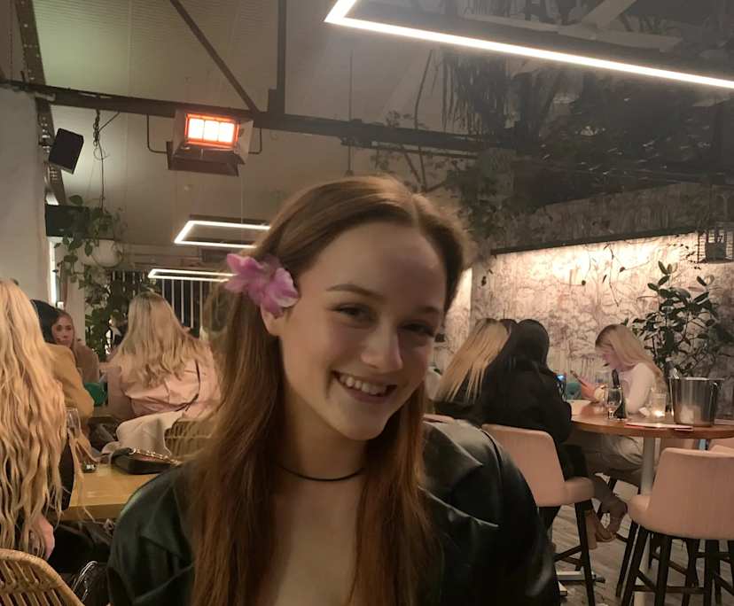 Gracie (24), $300, LGBTQIA+, Non-smoker, No pets, and No children