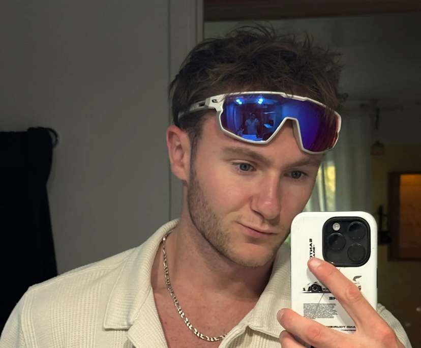 François (22), $350, 