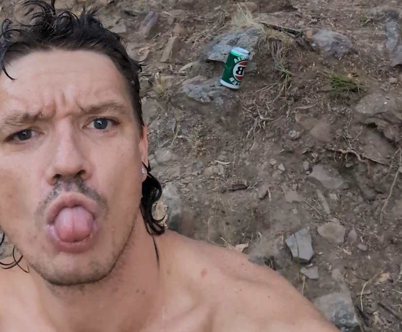 Henry (36), $450, Smoker, No pets, and No children