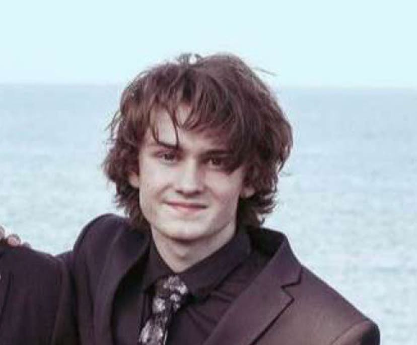 lee-19-looking-in-coorparoo-east-brisbane-toow-flatmates-au