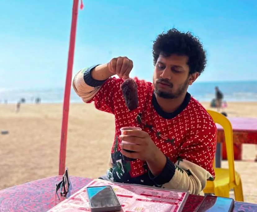 Nived (26), $300, LGBTQIA+, Non-smoker, No pets, and No children