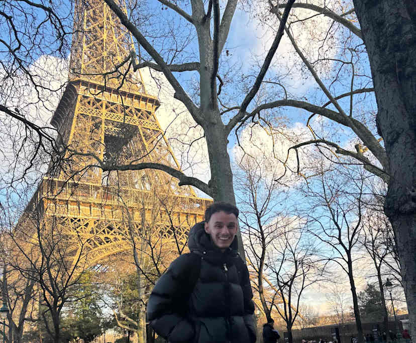 Greg (24), $300, Non-smoker, No pets, and No children