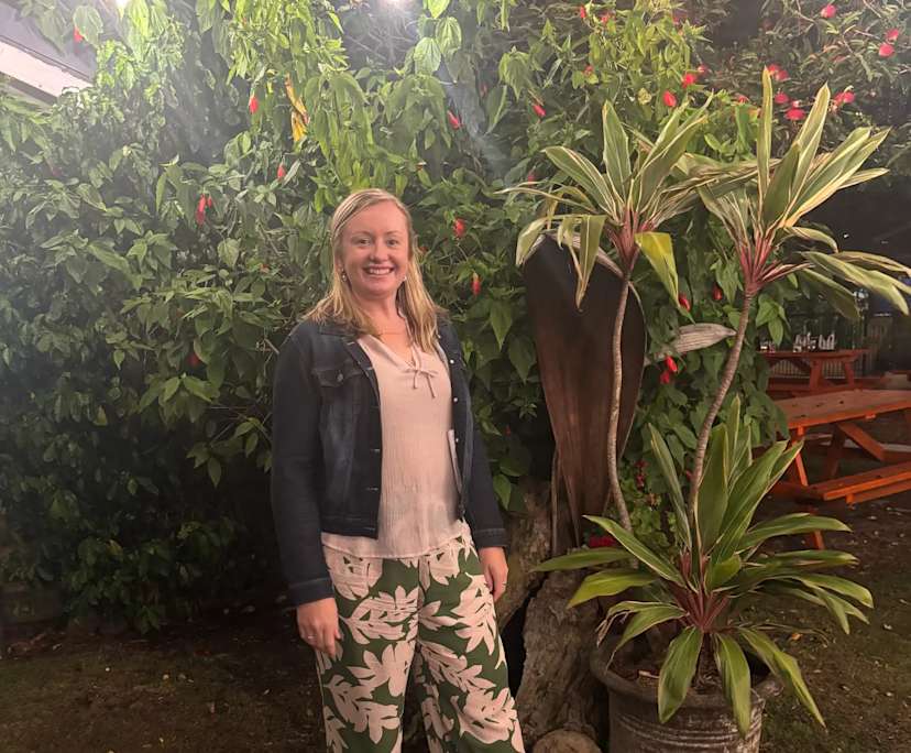 Jasmine (36), $350, Non-smoker, No pets, and No children