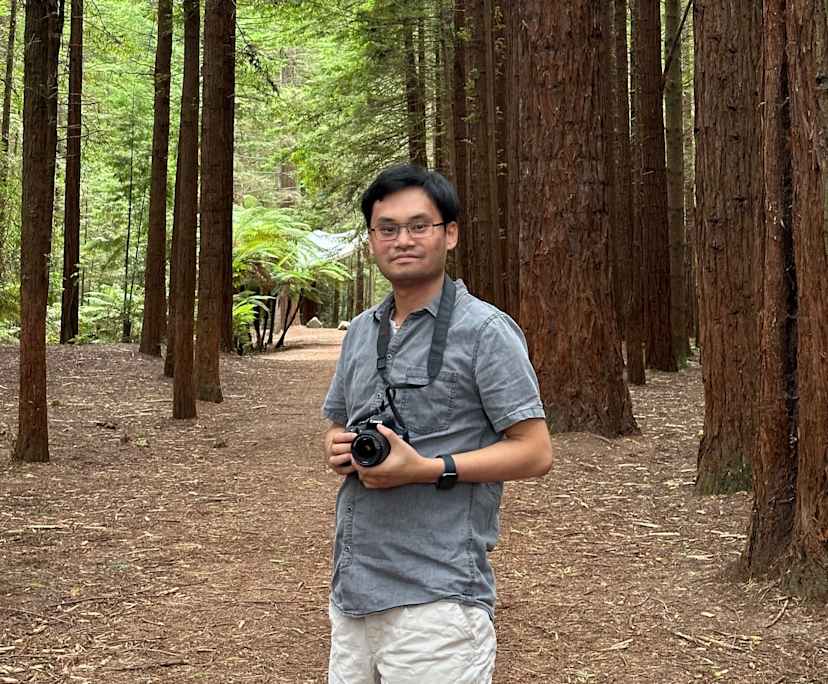 Thomas (28), $400, Non-smoker, No pets, and No children