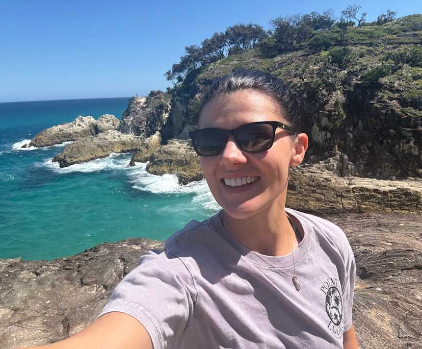 Kat (35), $350, Non-smoker, Have pets, and No children