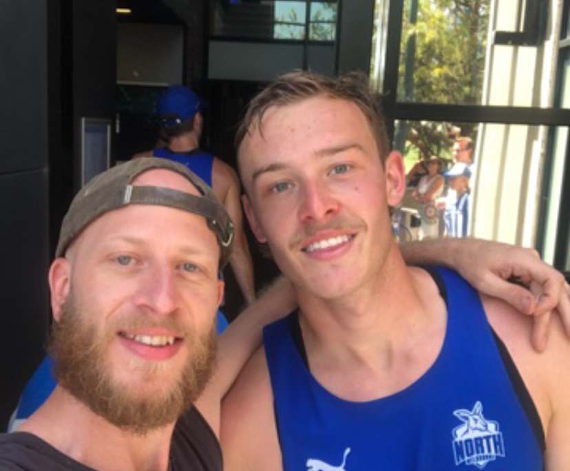 Brett (39), $330, Non-smoker, Have pets, and No children