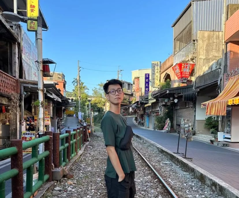 芫豪 (31), $200, LGBTQIA+, Non-smoker, No pets, and No children
