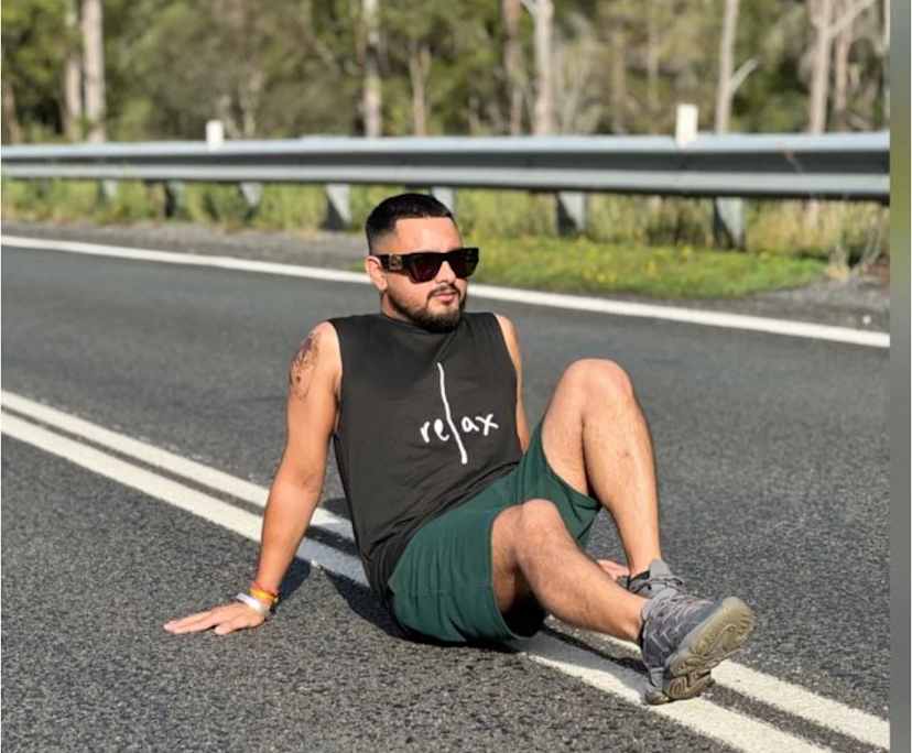 Rahul (30), $300, 