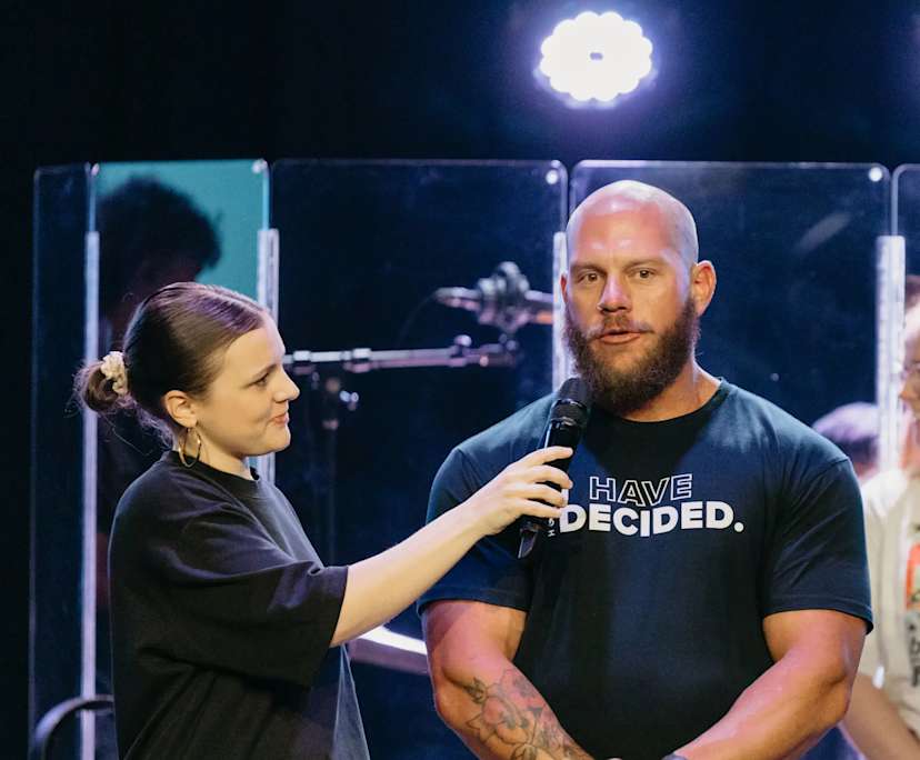 Cory (34), $350, Non-smoker, Have pets, and No children