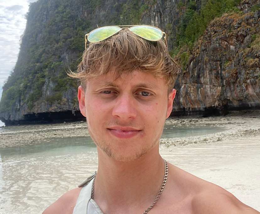 Callum (22), Tommy (22) and Cameron (23), $400, 