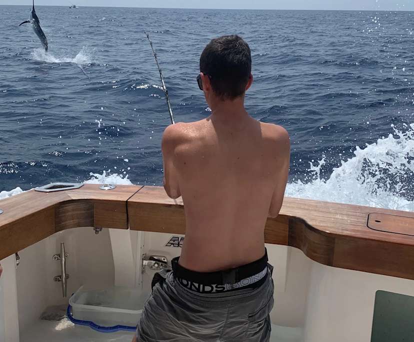 Kai (20), $300, Smoker, No pets, and No children