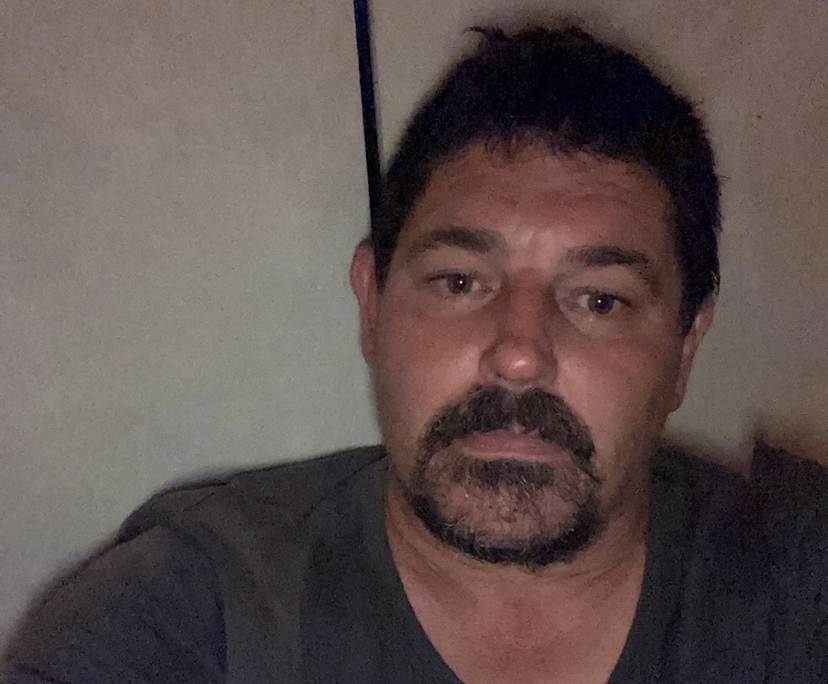 Ben (48), $350, Smoker, No pets, and No children