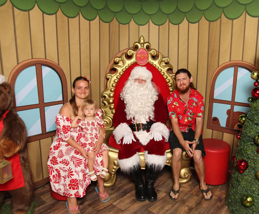 Lilly (26) and Jamie (31), $400, Non-smoker, Have pets, and Have children