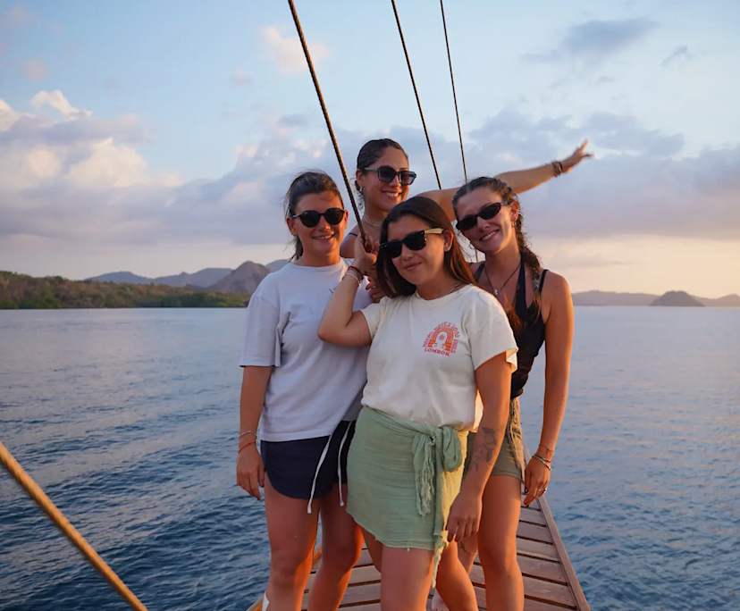 Agustina, Valentina & Agostina