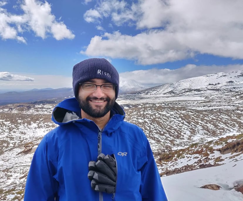 Rishi (31), $500, Non-smoker, No pets, and No children