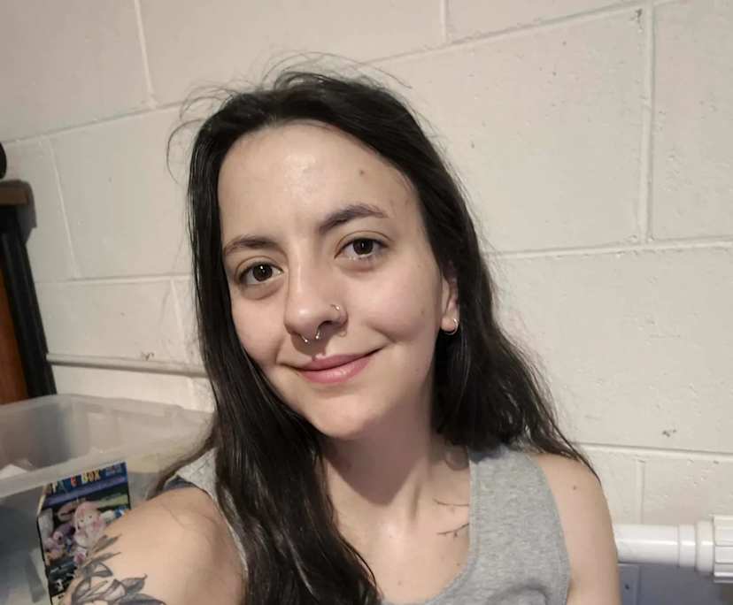 Destiny (24), $250, Have pets, Non-smoker, and No children