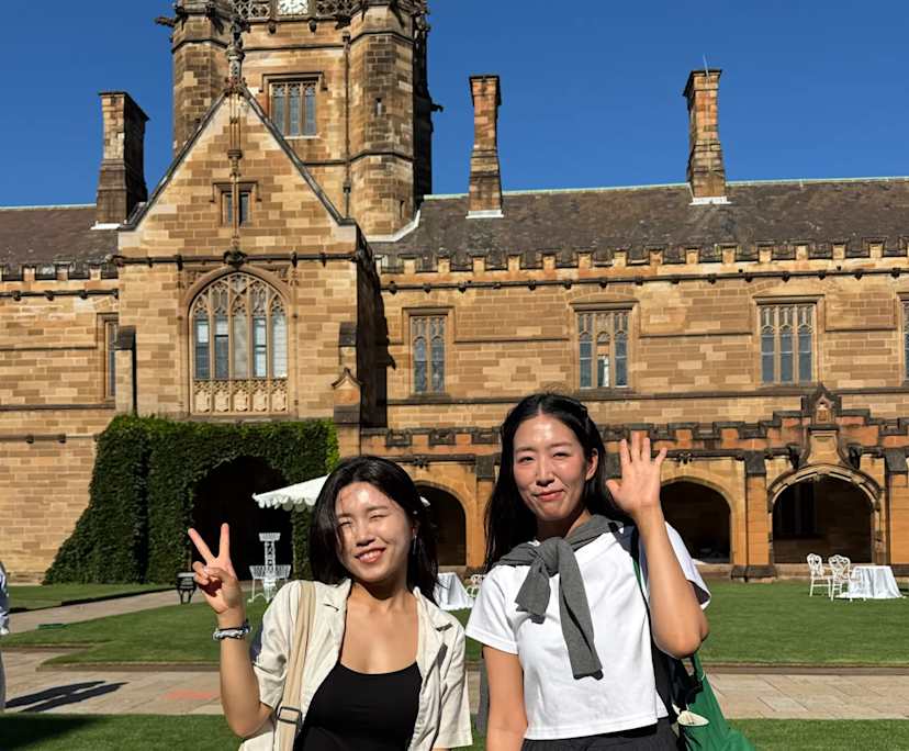 Seoyeon & Hyeonryeong