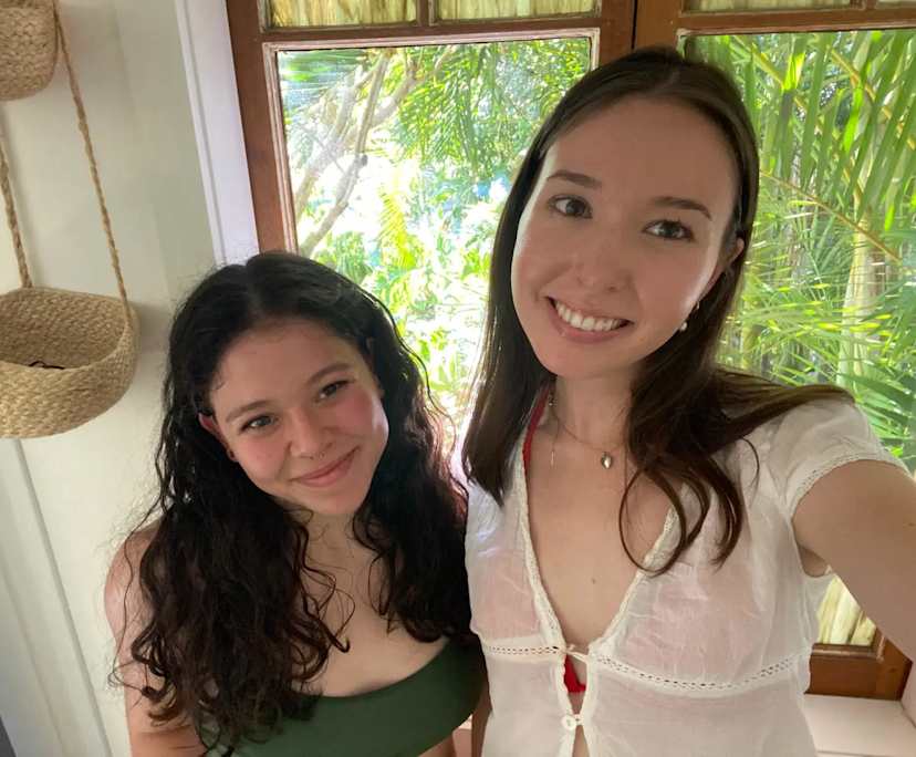 Elsa (21) and Andrea (21), $320, Non-smoker, No pets, and No children