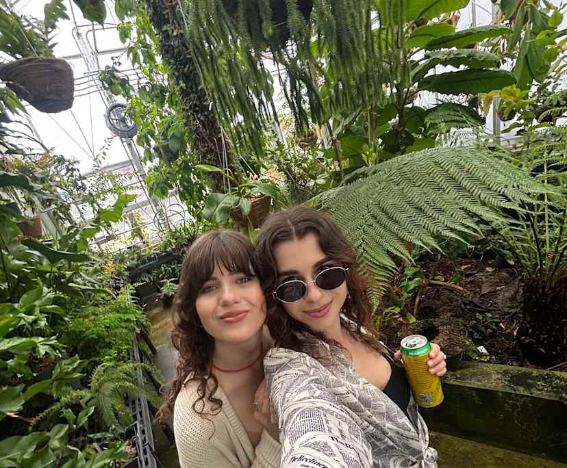 Kristen & Mia
