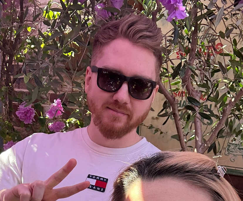 Luke (30), $380, Non-smoker, No pets, and No children